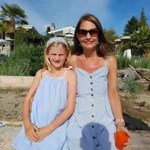 Meet your Posher, Monique